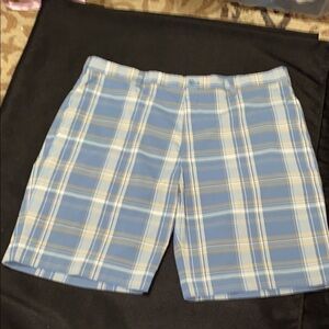 Nike Blue and White Plaid Golf Shorts MENS size 40 waist INSEAM 11” length 22”